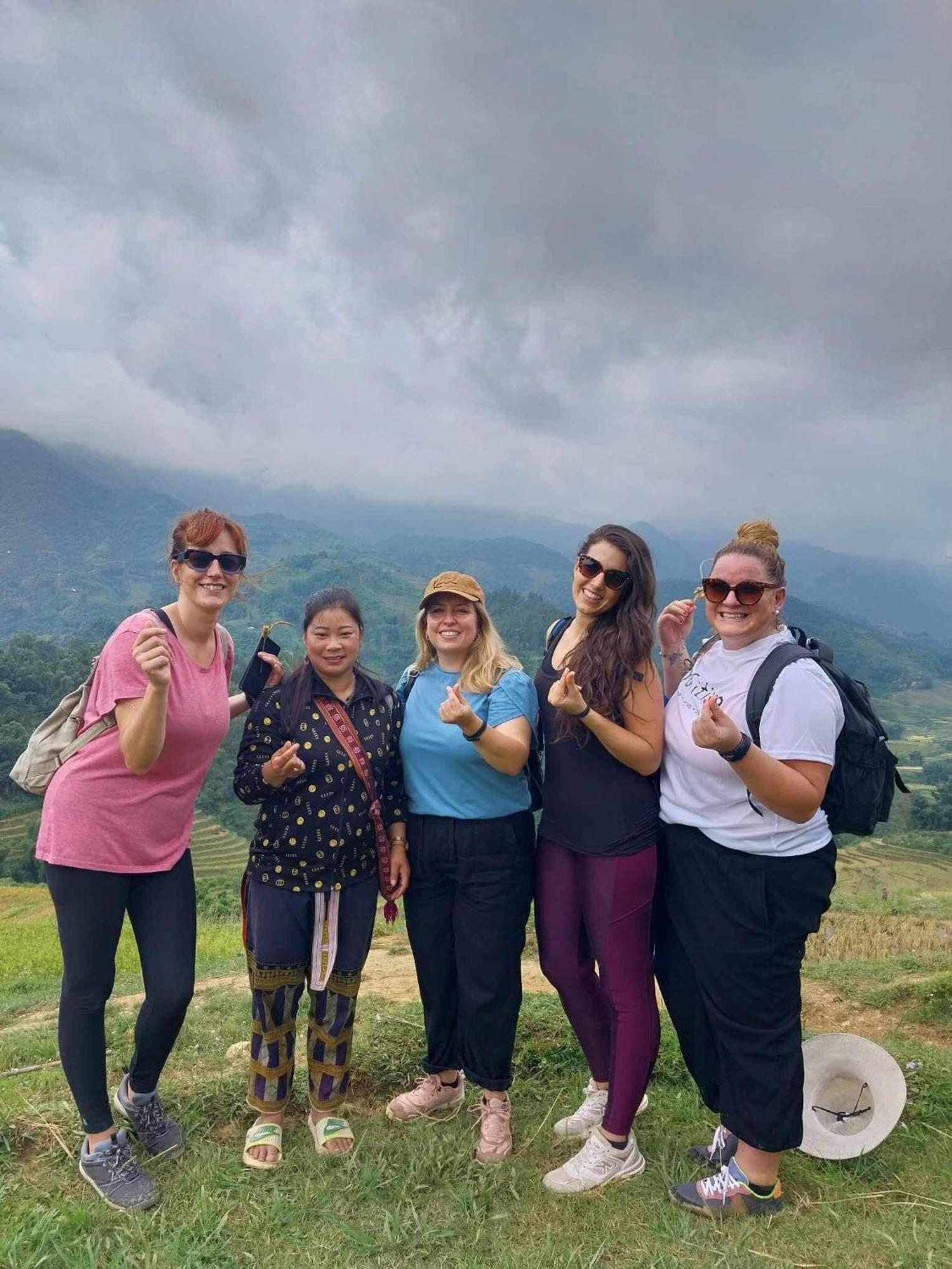 Nini Homestay Sapa ภายนอก รูปภาพ